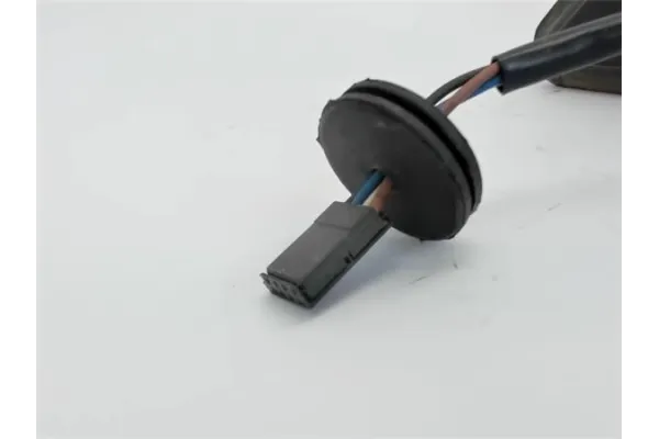 Recambio de brazo limpiaparabrisas delantero para kia pregio furgón (tb) 2.7 d referencia OEM IAM 0K72C67321 PREGIO 