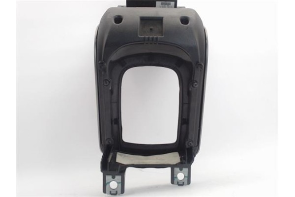 Recambio de consola para volvo c30 2.0 d referencia OEM IAM 30695634  