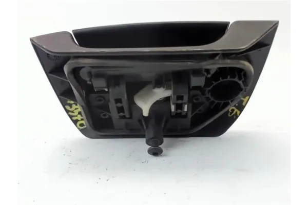 Recambio de manilla trasero izquierda para renault kangoo 4x4 1.9 rapid referencia OEM IAM 7700303588  