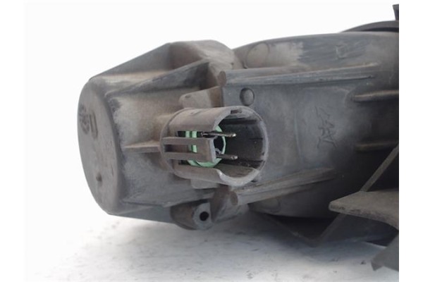 Recambio de faro antiniebla derecho para renault clio ii fase i (b/cb0) referencia OEM IAM 7700835210 67736160 