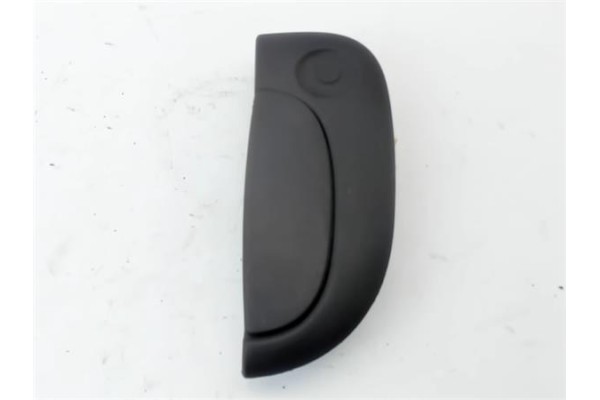 Recambio de maneta exterior delantero derecha para renault kangoo 4x4 1.9 rapid referencia OEM IAM 7700354479  