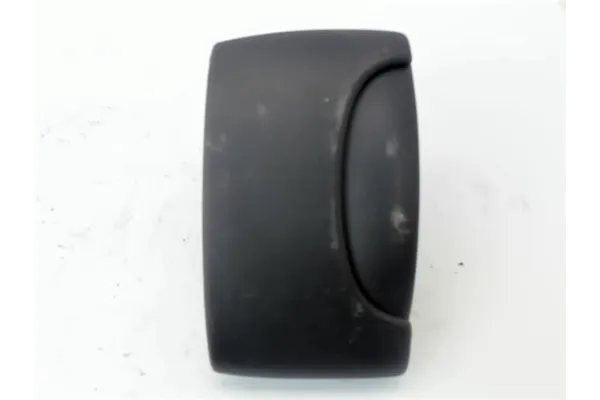 Recambio de maneta exterior puerta corredera izquierda. para renault kangoo 4x4 1.9 rapid referencia OEM IAM 8200107371  