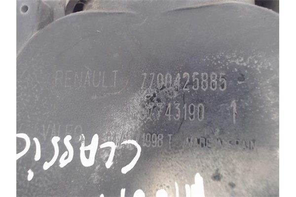 Recambio de faro antiniebla izquierdo para renault megane sin definir referencia OEM IAM 7700425885  