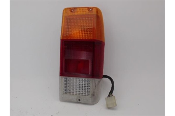 Recambio de piloto trasero derecho para nissan vanette (c220) referencia OEM IAM   