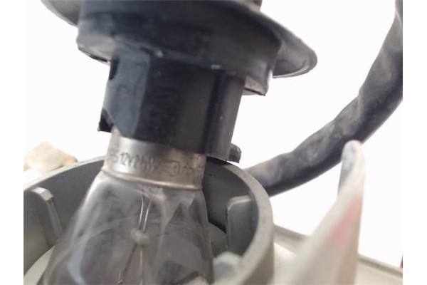 Recambio de piloto trasero derecho para nissan vanette (c220) referencia OEM IAM   