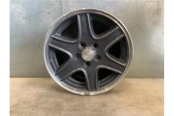 Recambio de juego llantas para jeep cherokee (kj) 2.5 crd básico referencia OEM IAM 82205899 09C 