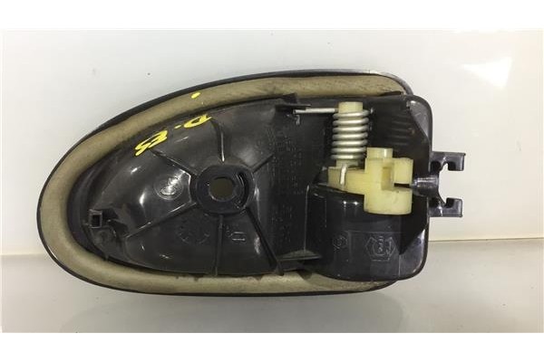 Recambio de manilla int. puerta delantero izquierda para renault clio ii fase ii (b/cb0)(2001) 1.9 alize [1,9 ltr. - 59 kw dti d