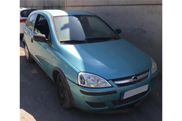 opel corsa c (2000) del año 