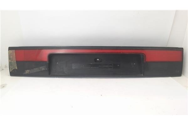 Recambio de piloto trasero central para renault r 21 berlina (b/l48) referencia OEM IAM 7700792915  