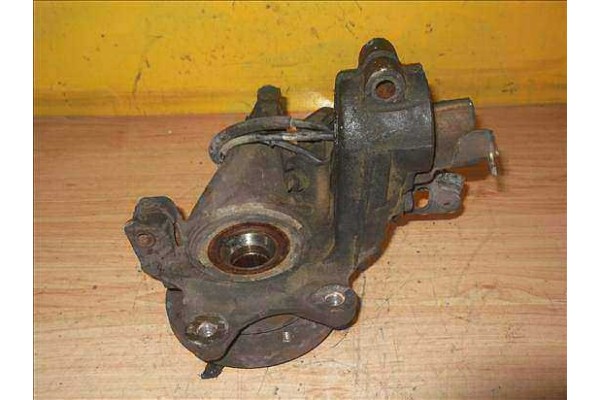 Recambio de mangueta delantero izquierda para citroen xsara berlina 2.0 hdi 90 referencia OEM IAM 364654  