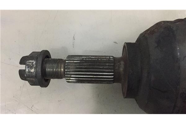 Recambio de palier delantero izquierdo para nissan primastar   (x83) 2.5 combi, 9 plazas, batalla larga 2.96t referencia OEM IAM