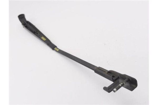 Recambio de brazo limpiaparabrisas delantero derecho para renault modus i 1.5 dci (fp0f, jp0f) referencia OEM IAM 8200360824A  