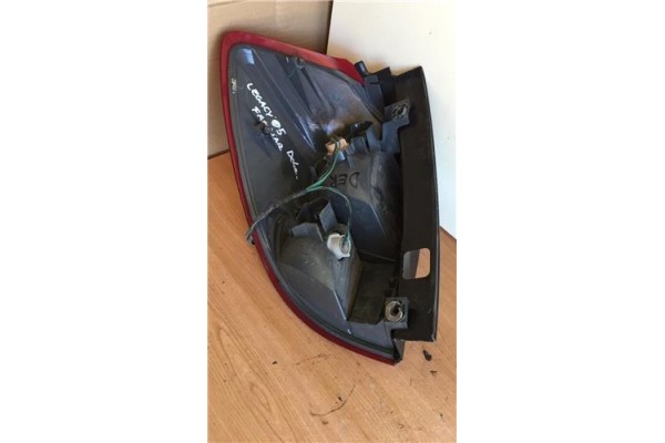 Recambio de piloto trasero derecho para subaru legacy berlina (b13/bl) 2.0 se referencia OEM IAM 22020792  