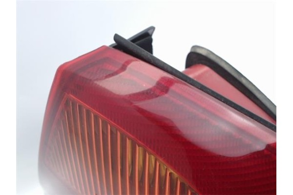 Recambio de piloto trasero derecho para ford mondeo iii sedán (b4y) 2.0 16v referencia OEM IAM 1371849 2202377 1319872 , FORD | 
