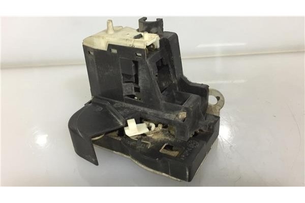 Recambio de cierre electromagnetico delantero derecho para renault clio ii fase ii (b/cb0) 1.5 campus referencia OEM IAM 8200350