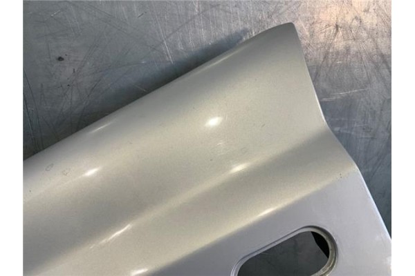 Recambio de aleta delantero izquierda para volkswagen golf iii (1h1) 2.0 referencia OEM IAM 1H0821105B  