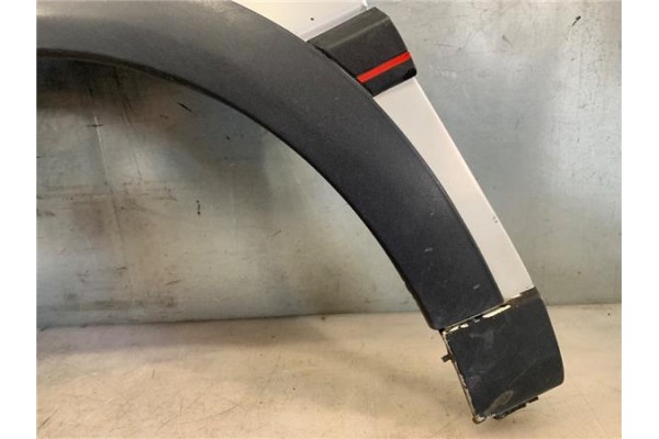 Recambio de aleta delantero izquierda para volkswagen golf iii (1h1) 2.0 referencia OEM IAM 1H0821105B  