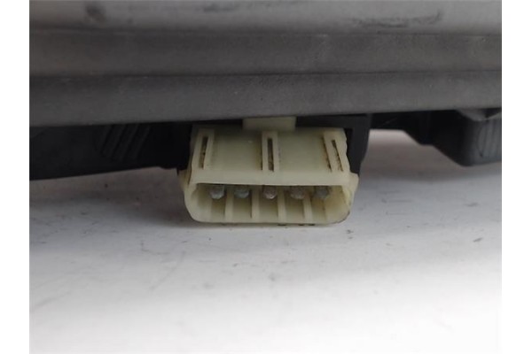 Recambio de faro delantero izquierdo para citroen xantia break referencia OEM IAM 6204R9  