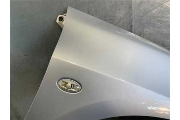 Recambio de aleta delantero derecha para peugeot 307 break / sw (s1) 2.0 hdi 135 referencia OEM IAM 7841T2  