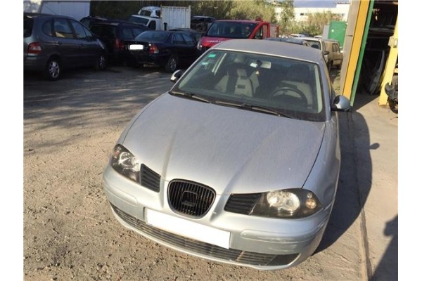 seat ibiza (6l1)(04.2002 ) del año 