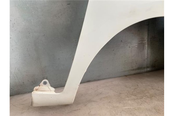 Recambio de aleta delantero derecha para peugeot bipper 1.4 básico referencia OEM IAM 7841Y5  