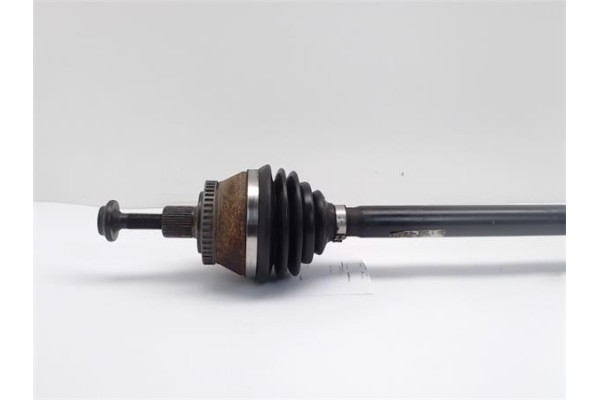 Recambio de palier delantero izquierdo para audi a4 berlina (8e) 1.9 tdi referencia OEM IAM   