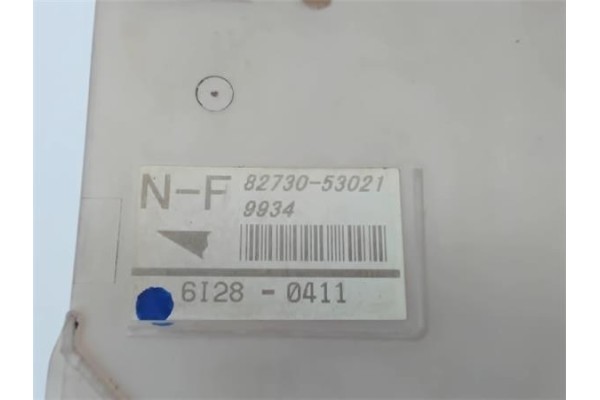 Recambio de caja fusibles/rele para lexus is ii (_xe2_) 220 d (ale20) referencia OEM IAM 8273053021  