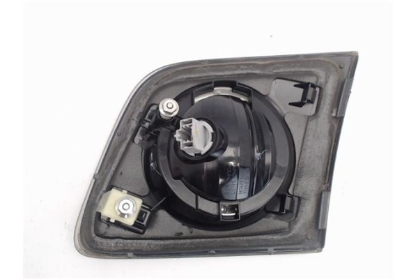 Recambio de piloto porton trasero izquierdo para mazda 3 sedán (bk) referencia OEM IAM   
