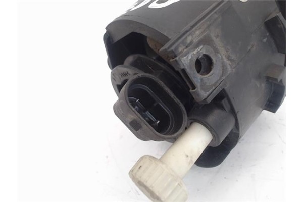 Recambio de faro antiniebla izquierdo para nissan almera tino (v10m) referencia OEM IAM   