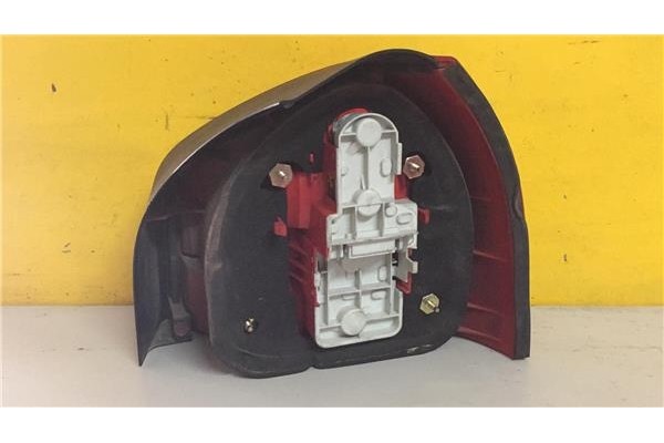 Recambio de piloto trasero izquierdo para audi a3 (8l) 1.6 ambiente referencia OEM IAM 8L0945095B  