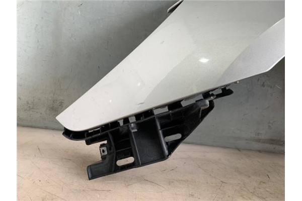 Recambio de aleta delantero izquierda para peugeot 307 break / sw (s1) 2.0 hdi 135 referencia OEM IAM 7840R0  