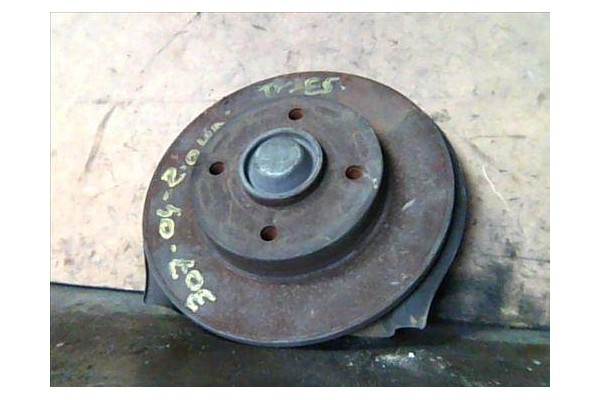 Recambio de buje trasero para peugeot 307 (3a/c) 2.0 hdi 110 referencia OEM IAM   