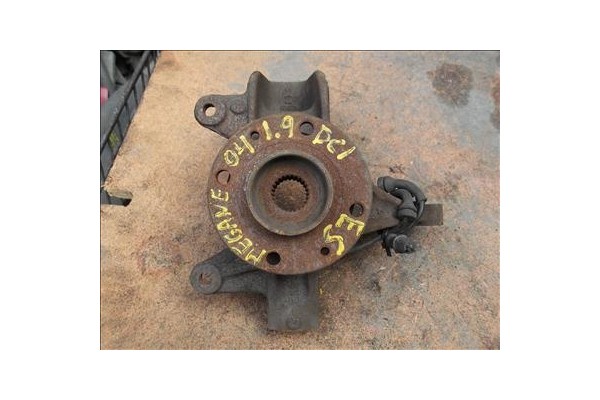 Recambio de mangueta delantero izquierda para renault megane ii (xmo) 1.9d dci 120cv referencia OEM IAM   