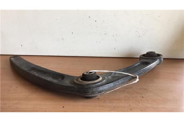 Recambio de brazo inferior delantero izquierdo para citroen c4 berlina 2.0 hdi referencia OEM IAM 3520S2  