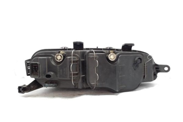 Recambio de faro delantero izquierdo para fiat ii punto (188) berlina referencia OEM IAM 46522720  