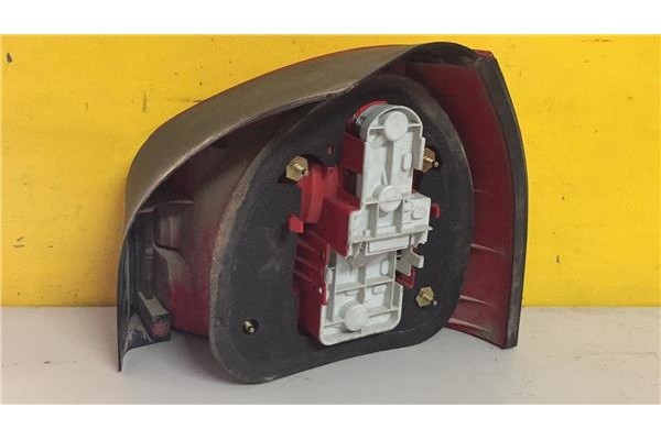 Recambio de piloto trasero izquierdo para audi a3 (8l) 1.6 ambiente referencia OEM IAM 8L0945095B  