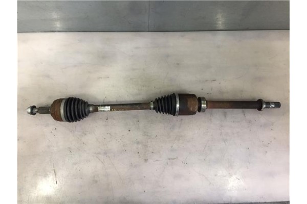 Recambio de palier delantero derecho para dacia duster 1.5 ambiance 4x2 referencia OEM IAM   
