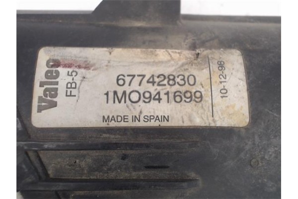 Recambio de faro antiniebla izquierdo para seat leon (1m1) referencia OEM IAM 1M0841699 67742830 