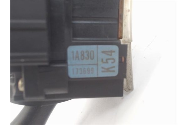 Recambio de mando limpiaparabrisas para toyota corolla (e12) 1.6 vvt-i referencia OEM IAM 1A830  