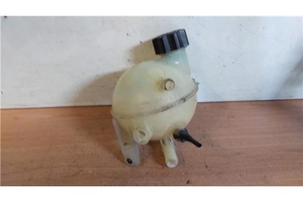 Recambio de botella expansion para citroen c4 berlina 2.0 hdi referencia OEM IAM 1323AH  