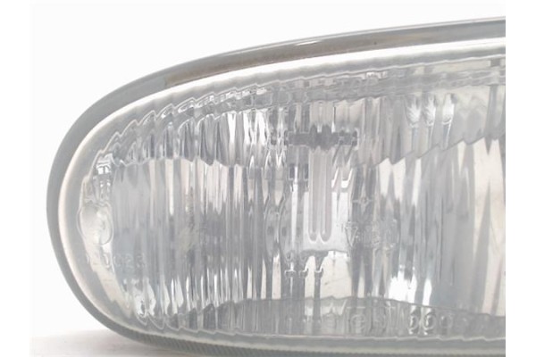 Recambio de faro antiniebla derecho para renault laguna (b56) referencia OEM IAM 7700835210L 97736160 