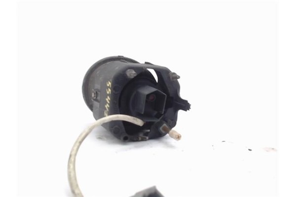 Recambio de faro antiniebla derecho para nissan x-trail (t30) 2.2 di 4x4 referencia OEM IAM 261548H900  