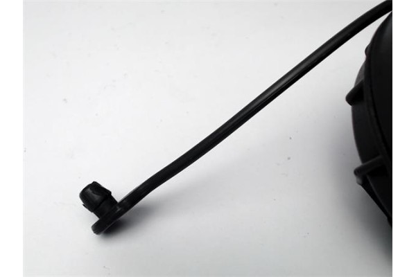 Recambio de tapon combustible para kia ceed (ed) 1.6 crdi 115 referencia OEM IAM 310103A901  