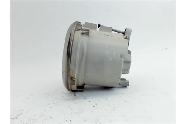 Recambio de faro antiniebla derecho para hyundai santa fe (sm) 2.0 crdi 4x4 referencia OEM IAM 9220126000  