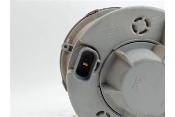 Recambio de faro antiniebla derecho para hyundai santa fe (sm) 2.0 crdi 4x4 referencia OEM IAM 9220126000  