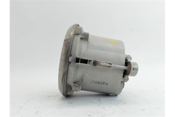 Recambio de faro antiniebla derecho para hyundai santa fe (sm) 2.0 crdi 4x4 referencia OEM IAM 9220126000  