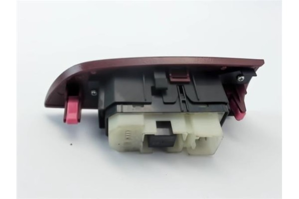 Recambio de mando elevalunas trasero derecho para lexus is ii (_xe2_) 220 d (ale20) referencia OEM IAM 8403053020  