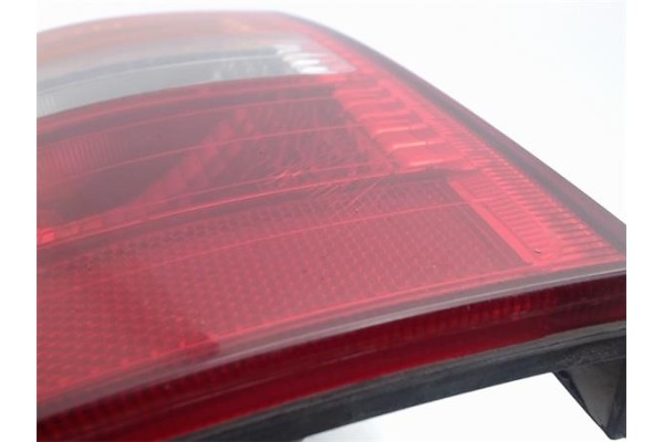 Recambio de piloto trasero izquierdo para opel zafira a referencia OEM IAM 9117444  