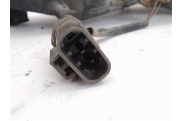 Recambio de faro delantero dcho para nissan primera hatchback (p10) referencia OEM IAM   