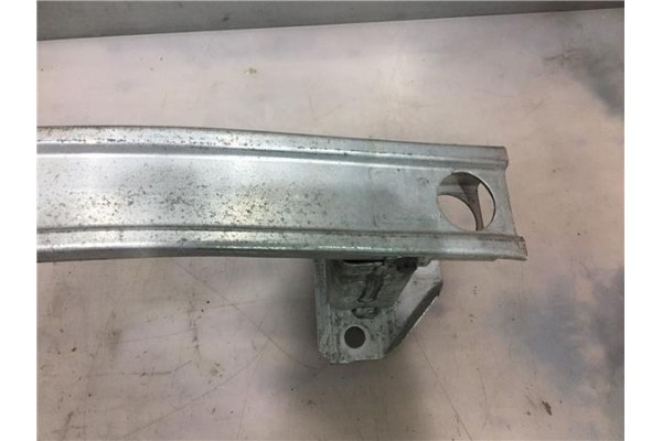Recambio de refuerzo paragolpes para renault clio iii 1.5 dci referencia OEM IAM   